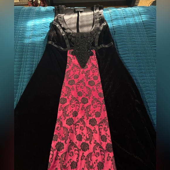 Vintage Cykxtees dress - Picture 2 of 7